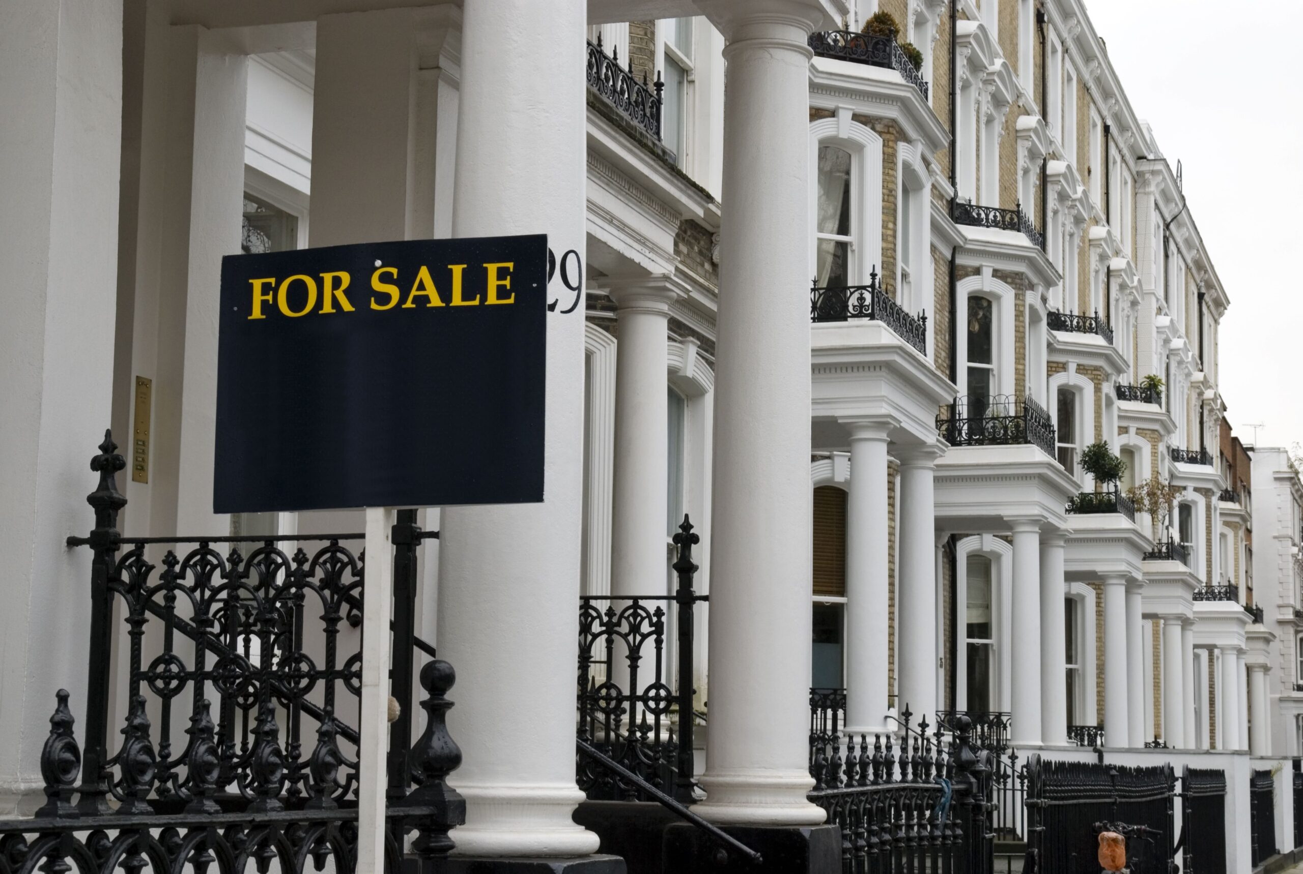 Terraced house For Sale at West-London